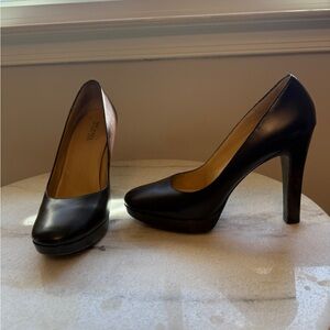 MICHAEL Michael Kors Black and Brown Stiletto Heels